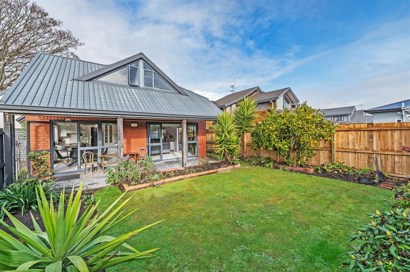 1/24 Blighs Road, Strowan, Christchurch - Carousel 2
