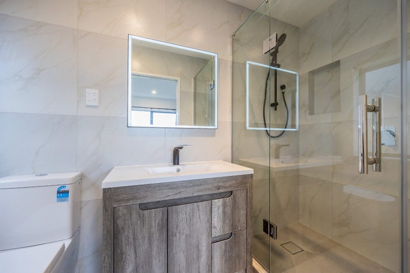 13C Tenbless Court, Unsworth Heights, Auckland - Carousel 14