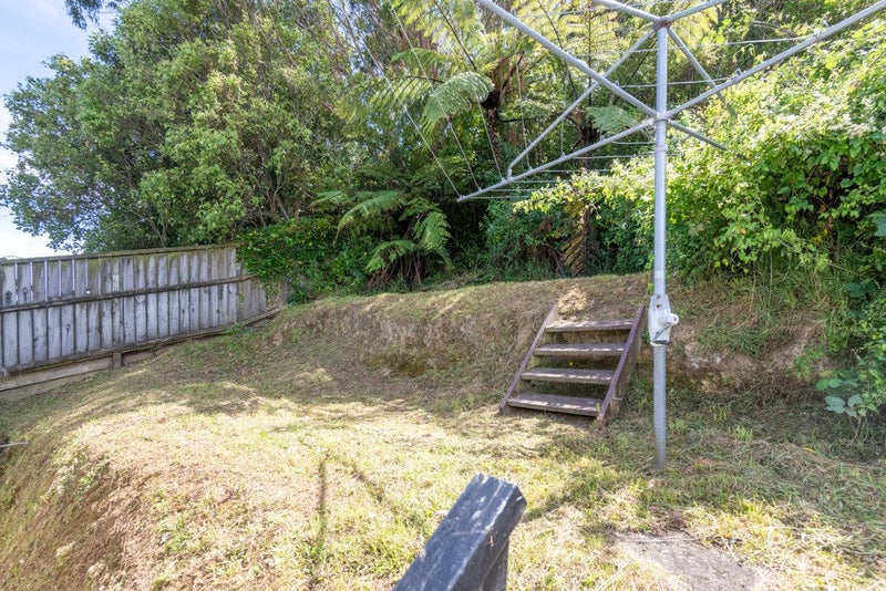 23 Dominica Crescent, Grenada Village, Wellington - Carousel 14