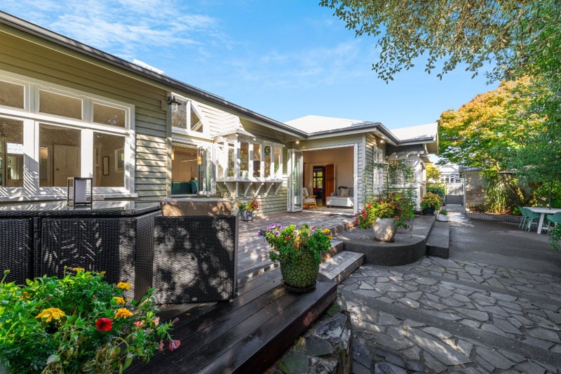 60 Caledonian Road, St Albans, Christchurch - Carousel 1