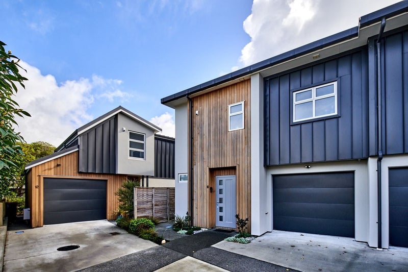 10 Martha Lawson LANE, Lower Hutt, Wellington - Carousel 1