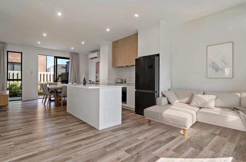 71 Mangahoe Road, Mount Wellington, Auckland - Carousel 1