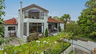 15 Montgomery Terrace, Hokowhitu, Palmerston North - Carousel 1
