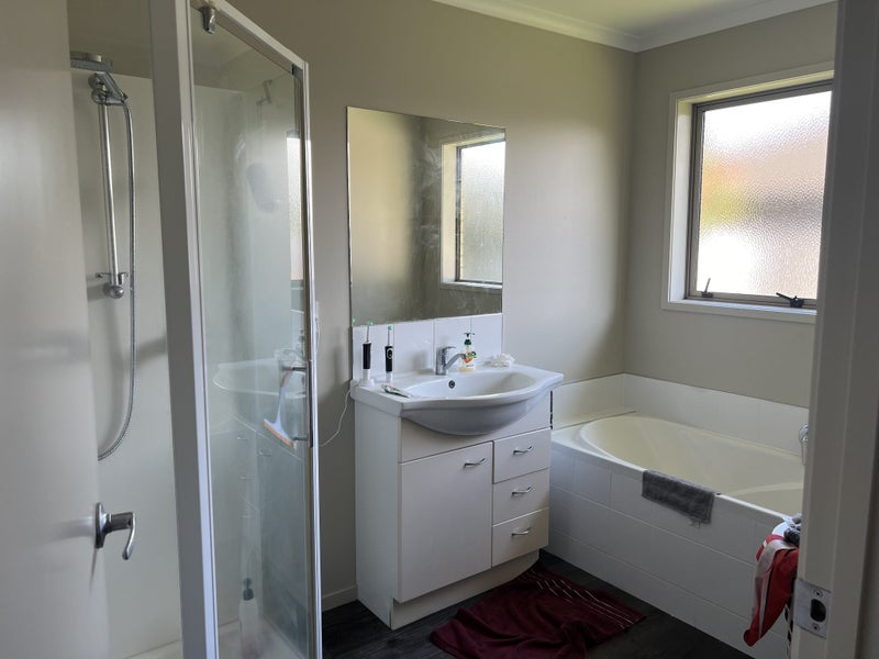 7 Satchmo Place, Rototuna North, Hamilton - Carousel 5