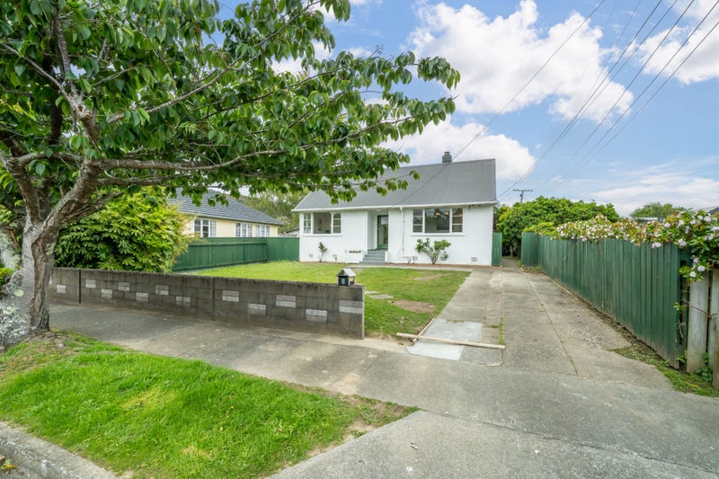 2 Petherick Street, Taita, Lower Hutt - Carousel 1
