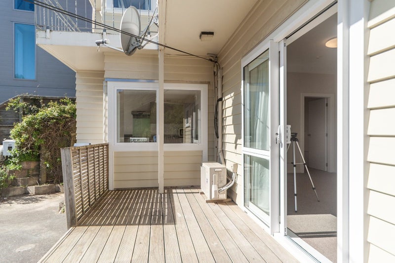 43 Palliser Road, Roseneath, Wellington - Carousel 2