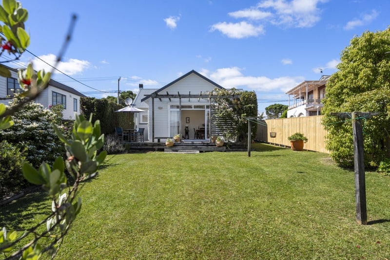 43 KOWHAI RD, Mairangi Bay, Auckland - Carousel 1
