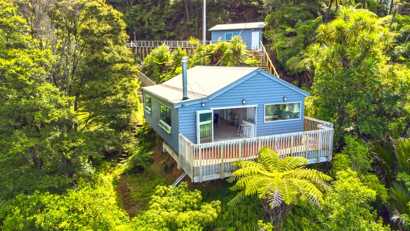 312 Forest Hill Road, Waiatarua, Auckland - Carousel 2