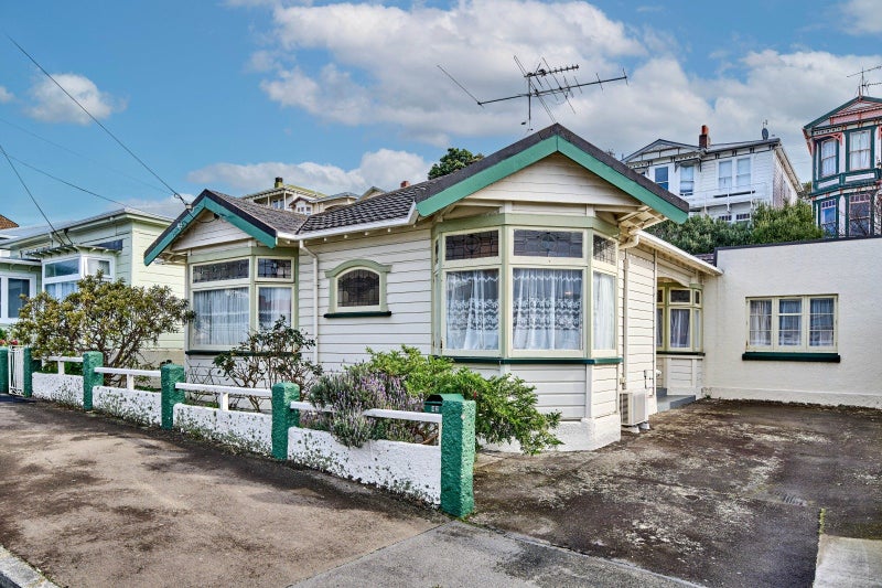 42 Rintoul Street, Newtown, Wellington - Carousel 1