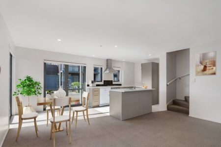 2 Rochdale Way, Stoke, Nelson - Carousel 2