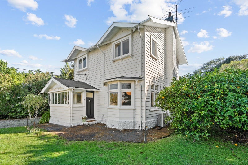 10 Wallace Street, Featherston, Featherston - Carousel 2