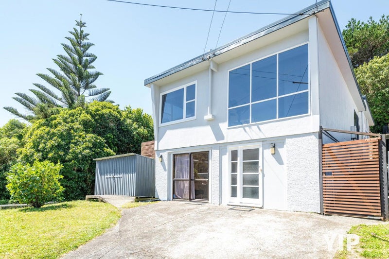 19 Black Rock Road, Newlands, Wellington - Carousel 1
