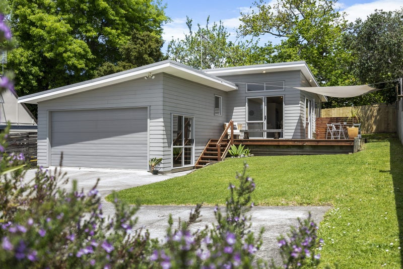 11A O'Donn Avenue, Beach Haven, Auckland - Carousel 1