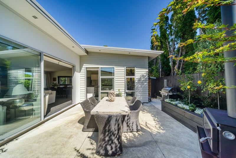 16A Hardie Street, Hokowhitu, Palmerston North - Carousel 2