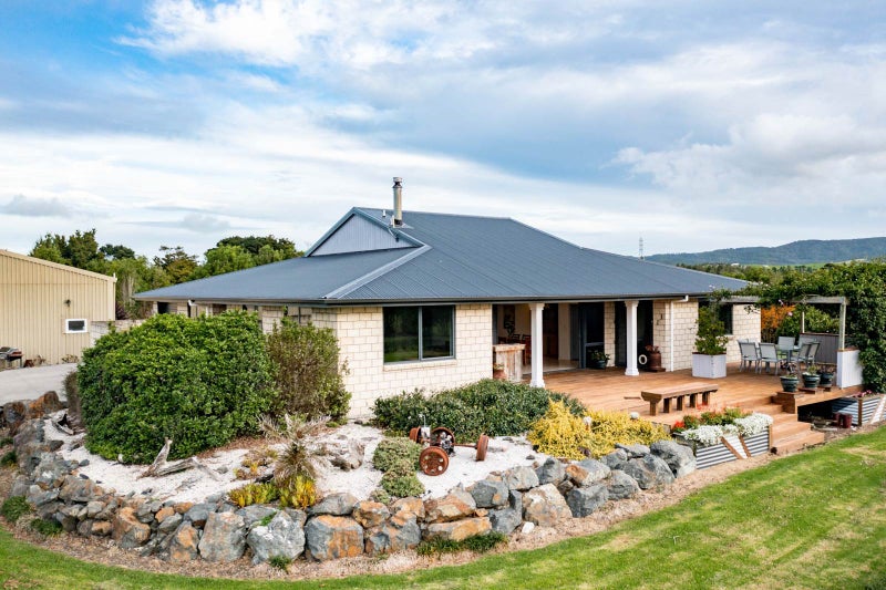 194 Flyger Road, Whangarei - Carousel 21