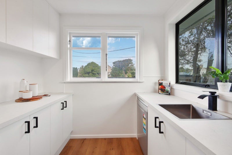 17 Doreen Street, Aranui, Christchurch - Carousel 2