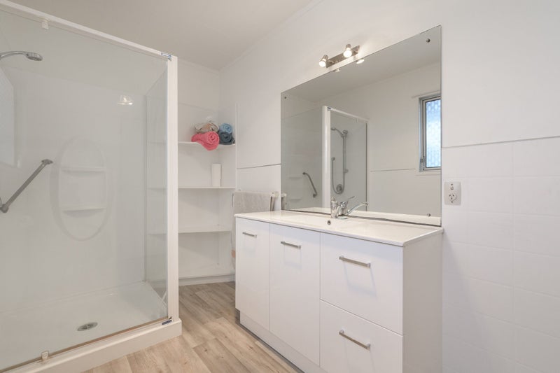 2 Knox Place, Greerton, Tauranga - Carousel 12