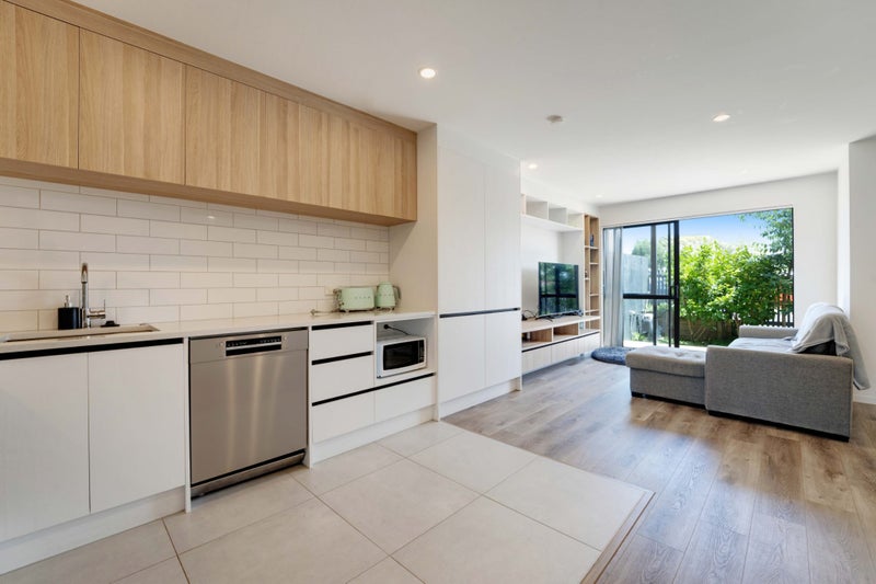 23D Bayview Road, Bayview, Auckland - Carousel 2
