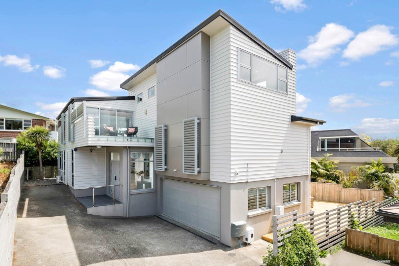 20B Prospect Terrace, Milford, Auckland - Carousel 1