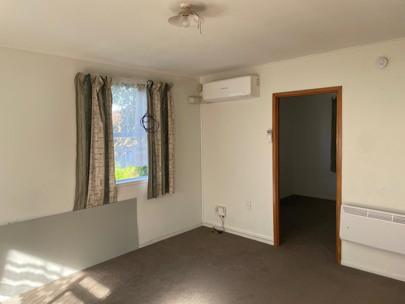 2/15 Harbutt Avenue, Mount Albert, Auckland - Carousel 1