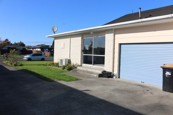 34 Pencarrow Street, Highbury, Palmerston North - Carousel 15
