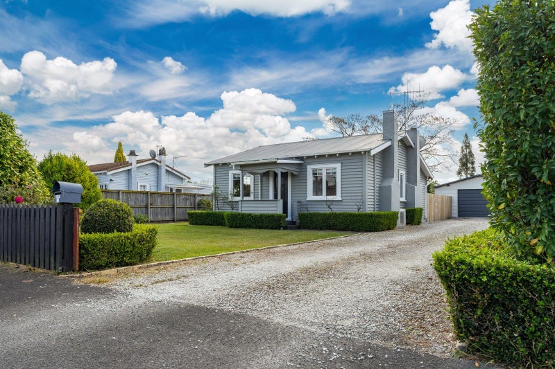 25 Oxford Street, Fairfield, Hamilton - Carousel 2