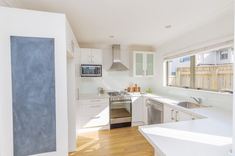 4A Erlestoke Crescent, Churton Park, Wellington - Carousel 2