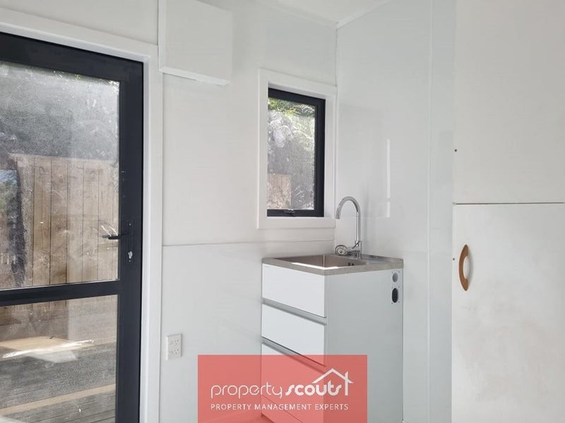 5D Tahurangi Place, Spotswood, New Plymouth - Carousel 12