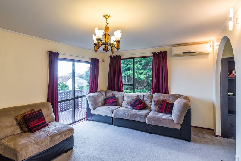 8 Moki Street, Titahi Bay, Porirua - Carousel 2