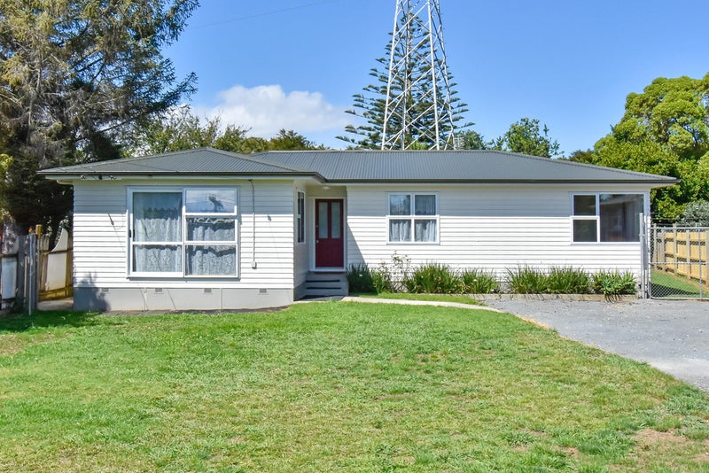 38 Clayton Avenue, Otara, Auckland - Carousel 1