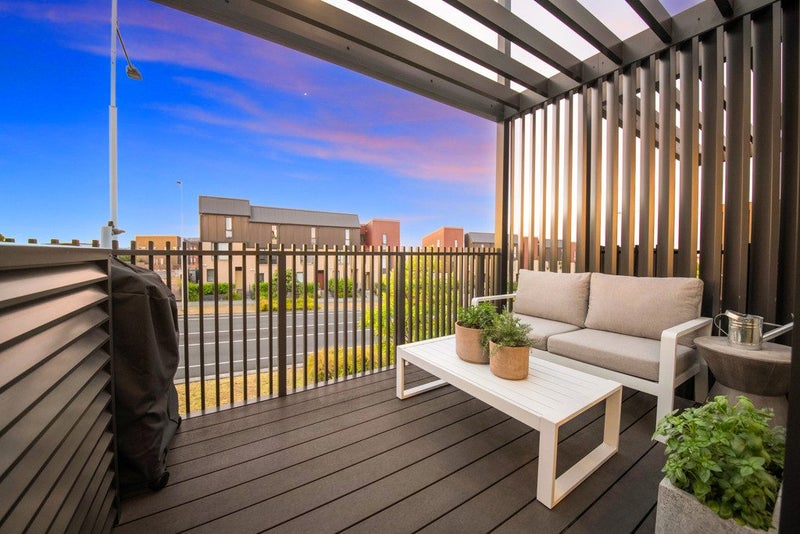 2/4 Matimati Place, Hobsonville, Auckland - Carousel 1