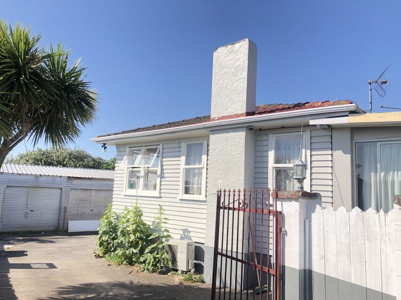 1/6 Wayne Drive, Māngere, Auckland - Carousel 1