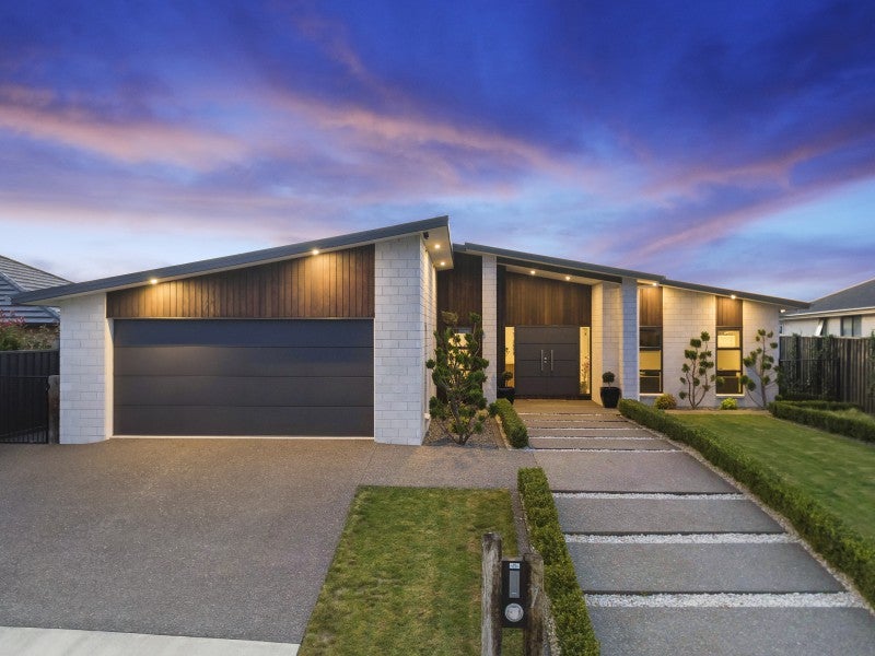 7 Michael Terrence Place, Flagstaff, Hamilton - Carousel 21