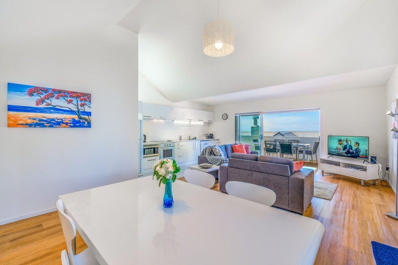 4AN Bay Road, Palm Beach, Waiheke Island - Carousel 2