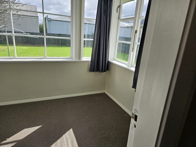 10 Tyne Street, Roslyn, Palmerston North - Carousel 16