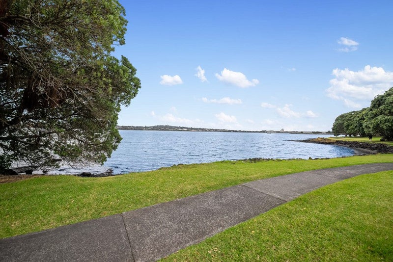 2/57 Kiwi Esplanade, Māngere Bridge, Auckland - Carousel 20