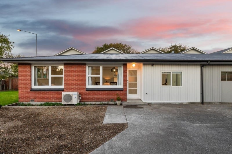 1/6 Brougham Street, Addington, Christchurch - Carousel 1