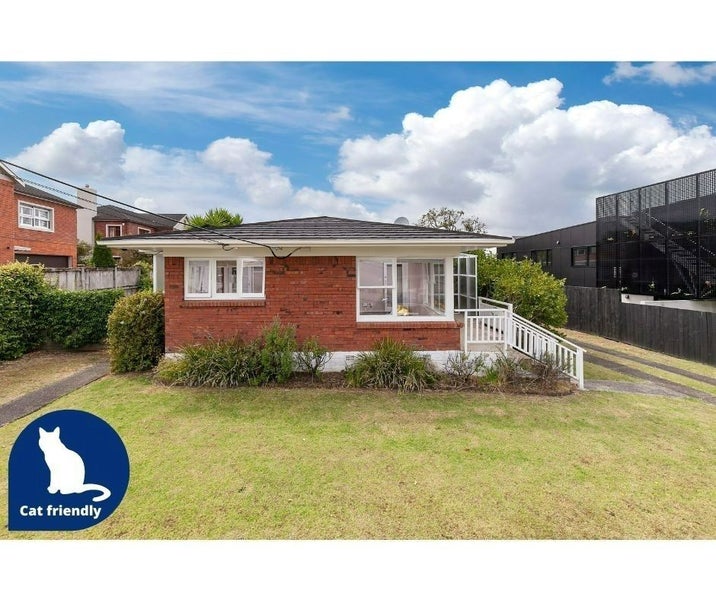 1/10 Hororata Road, Hauraki, Auckland - Carousel 1