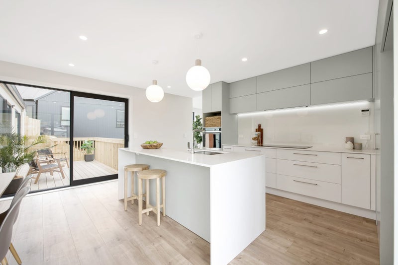 7 Lemonwood Way, Woodridge, Wellington - Carousel 2