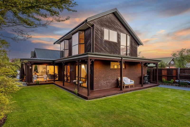 245 Queenspark Drive, Parklands, Christchurch - Carousel 1