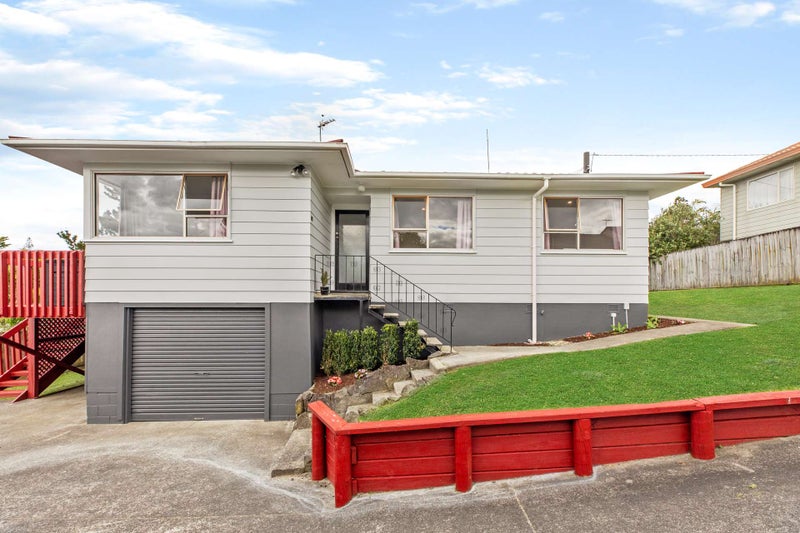 68 Awaroa Road, Sunnyvale, Auckland - Carousel 1