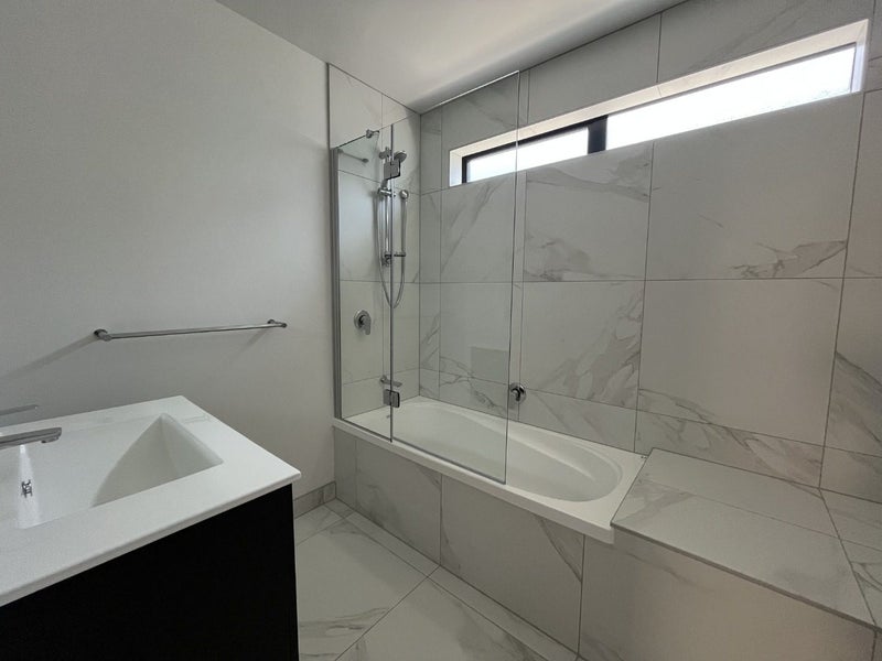 9B Enchantment Lane, Karaka, Papakura - Carousel 7