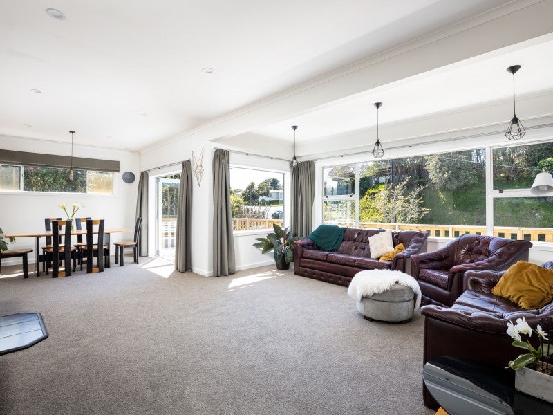 96 Bayly Road, Blagdon, New Plymouth - Carousel 2