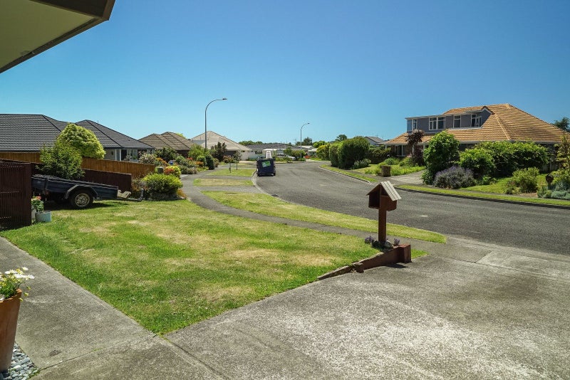 2/15 Stead Crescent, Stoke, Nelson - Carousel 2