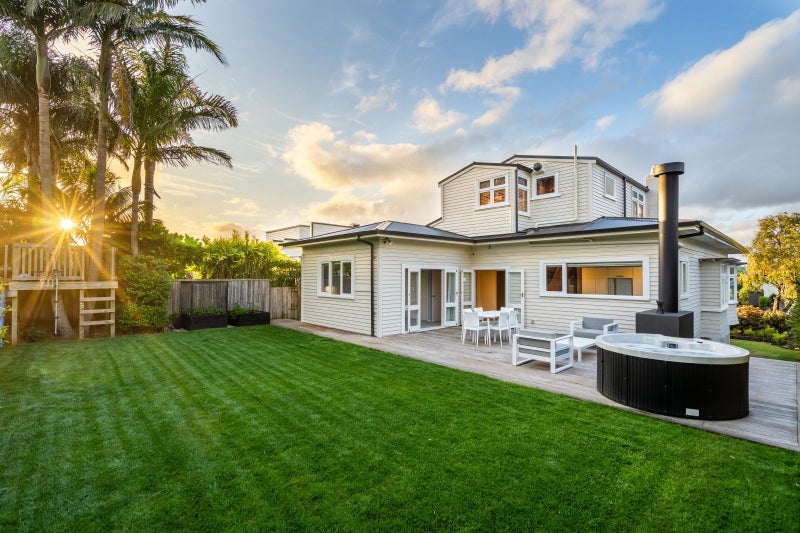 76 West End Road, Westmere, Auckland - Carousel 1