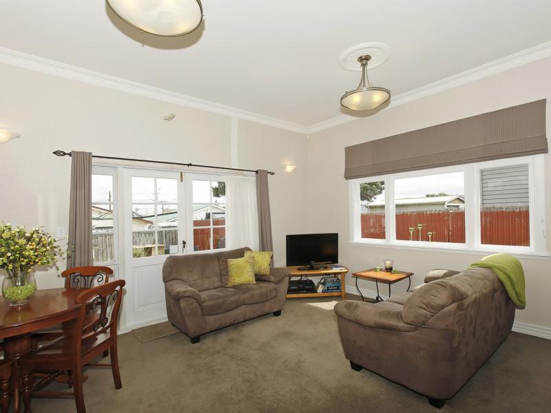 64 Heretaunga Street, Petone, Lower Hutt - Carousel 2