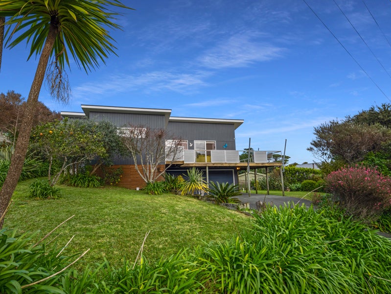 10 Laika Avenue, Warkworth - Carousel 1