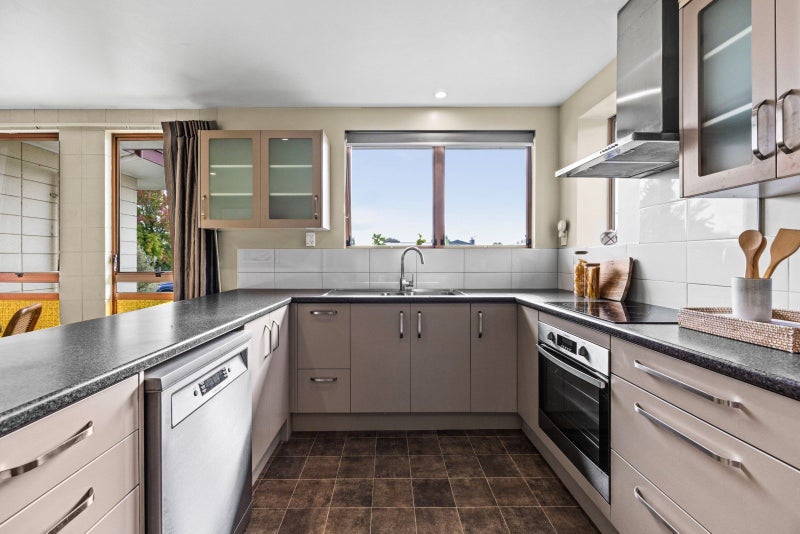 27 Coventry Avenue, Tamatea, Napier - Carousel 2