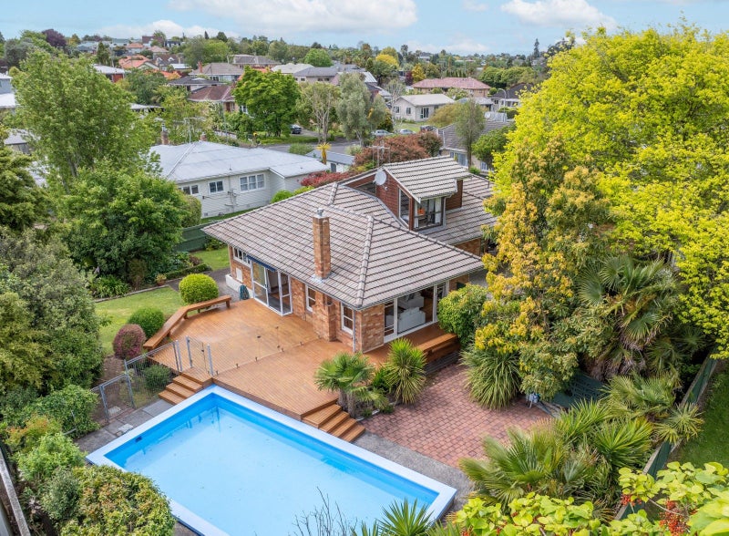 9 Prescott Place, Hillcrest, Hamilton - Carousel 1