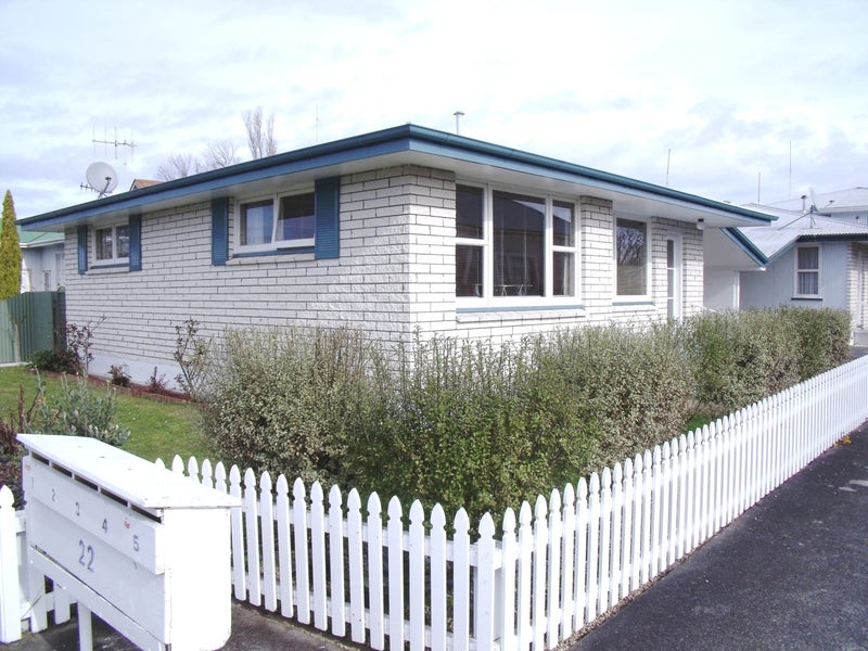 1/22 Hereford Street, West End, Palmerston North - Carousel 1